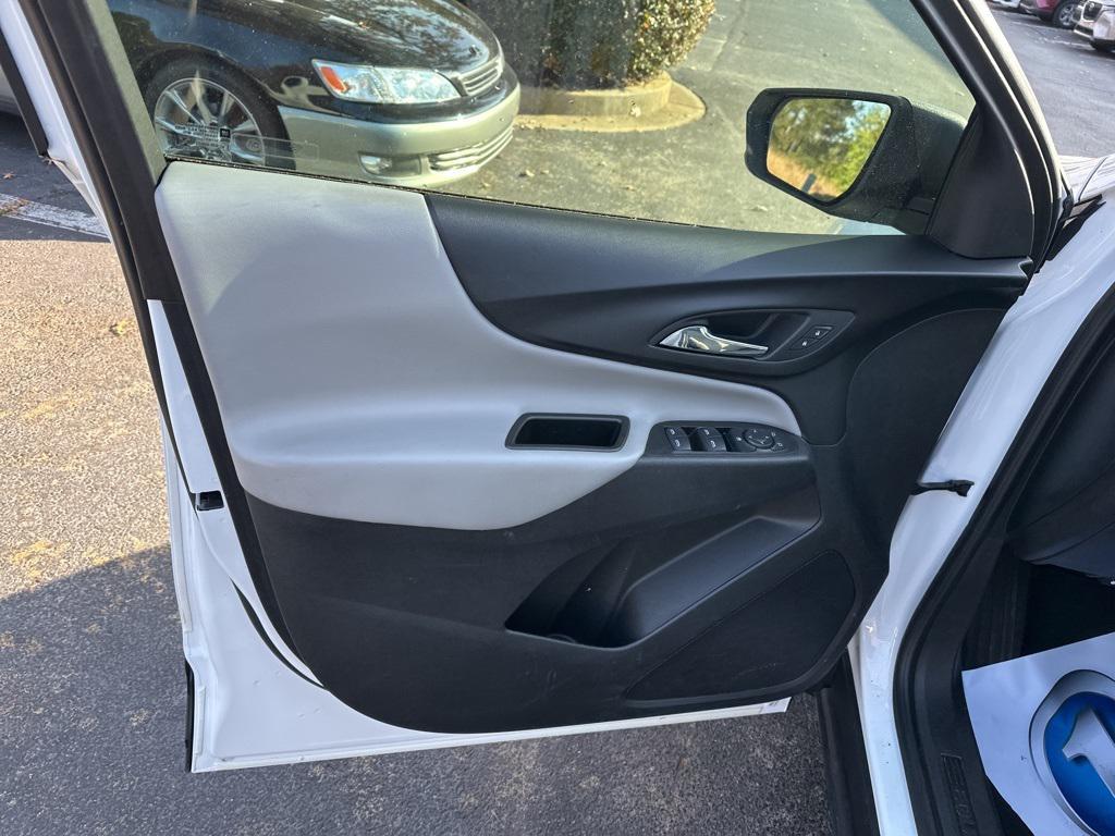 used 2022 Chevrolet Equinox car, priced at $18,589