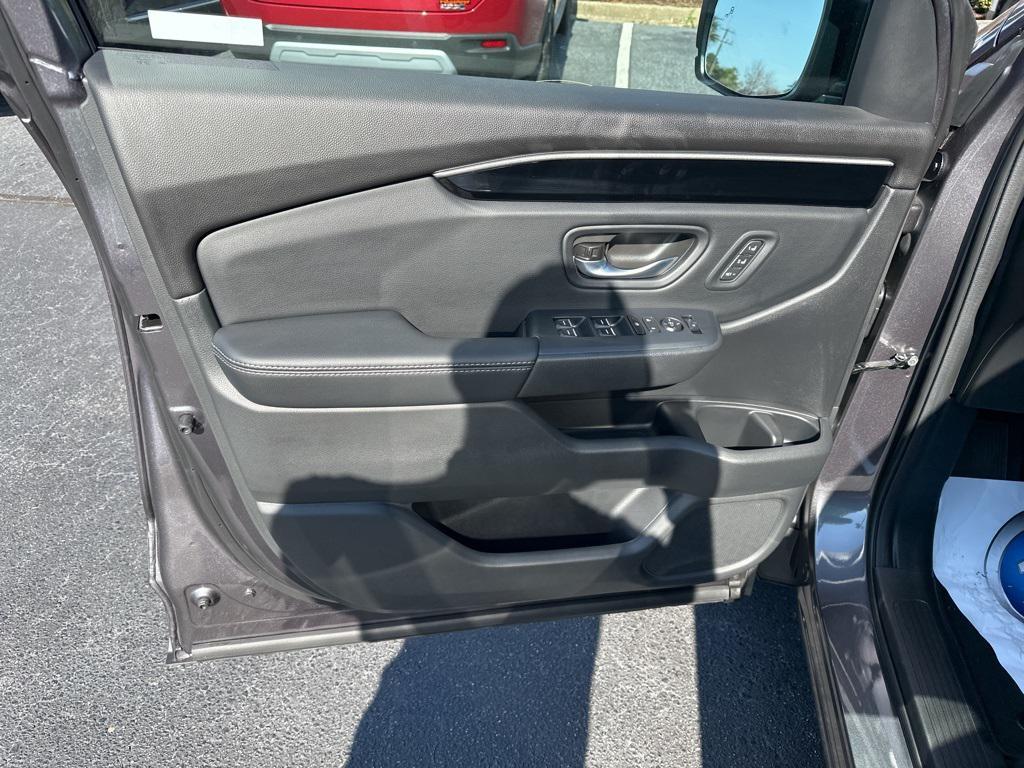 new 2025 Honda Pilot car, priced at $42,414