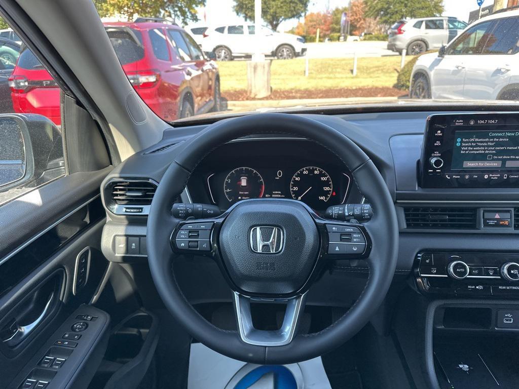 new 2025 Honda Pilot car, priced at $42,414