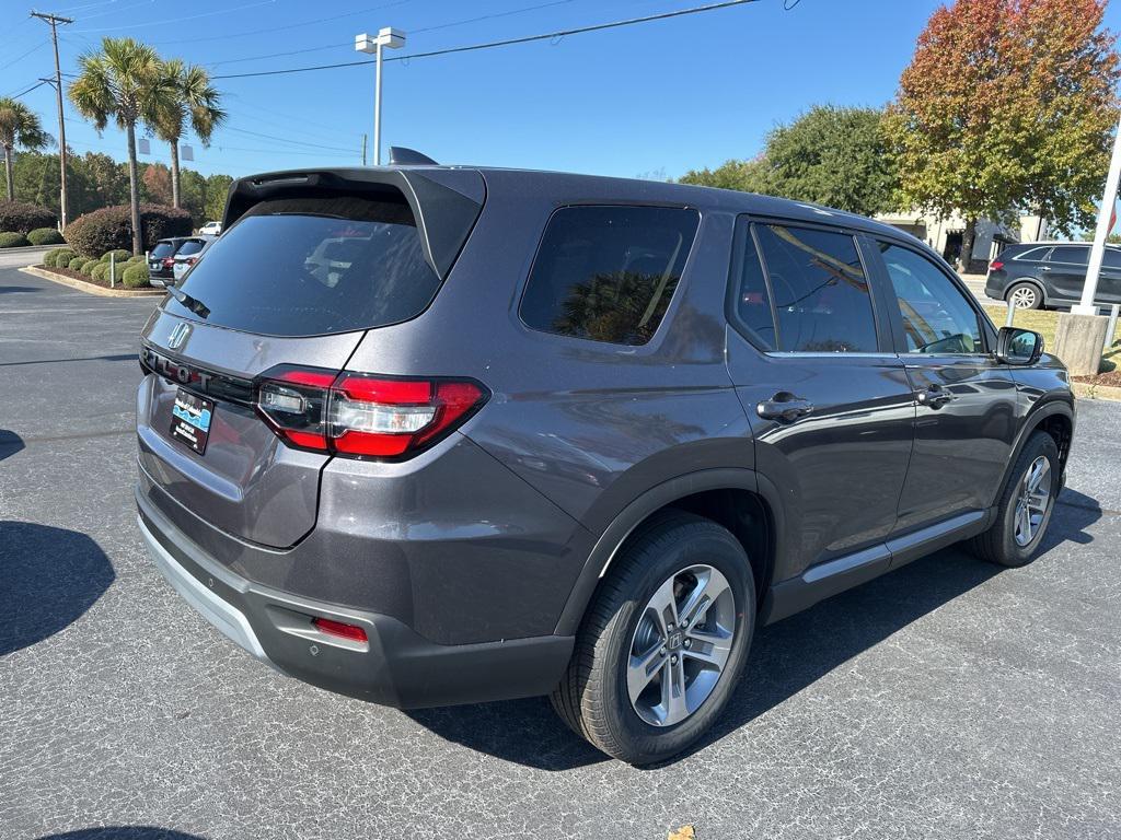 new 2025 Honda Pilot car, priced at $42,414