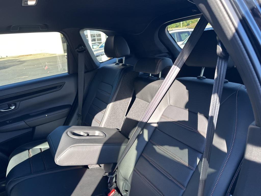 new 2026 Honda CR-V Hybrid car, priced at $39,699