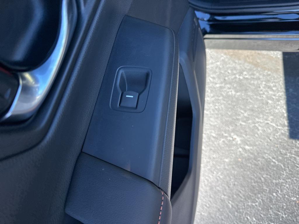 new 2026 Honda CR-V Hybrid car, priced at $39,699