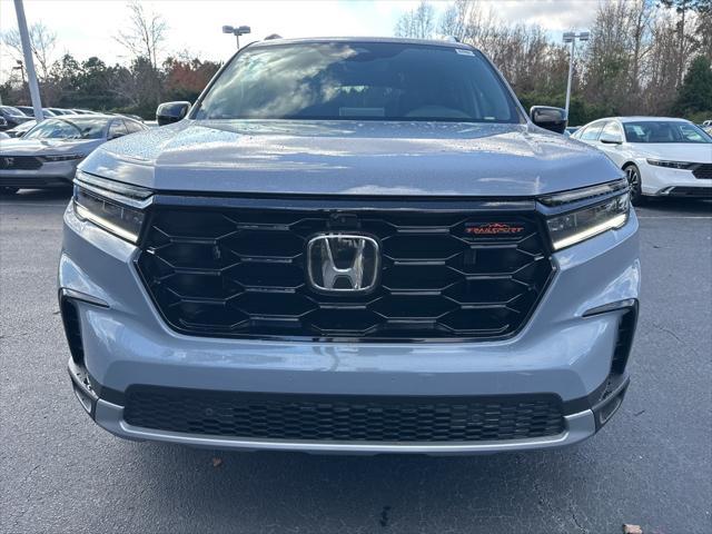 new 2025 Honda Pilot car, priced at $50,250