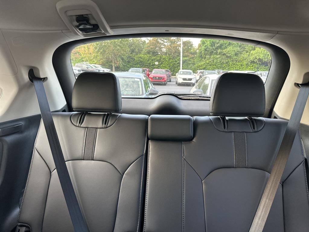 new 2025 Honda Pilot car, priced at $45,880