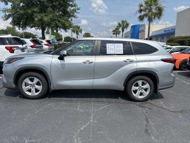 used 2023 Toyota Highlander car, priced at $30,589