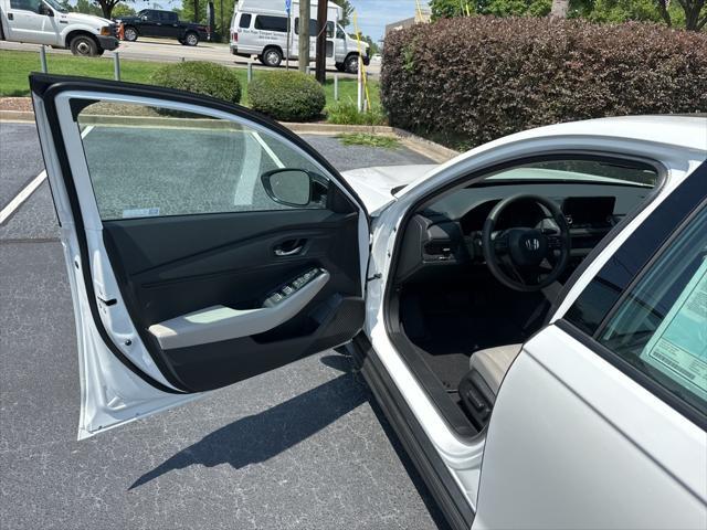 new 2025 Honda Accord car, priced at $30,821