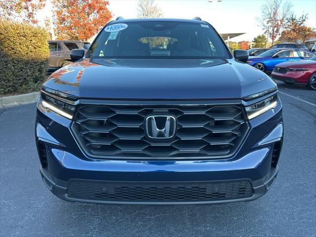 new 2025 Honda Pilot car, priced at $42,822