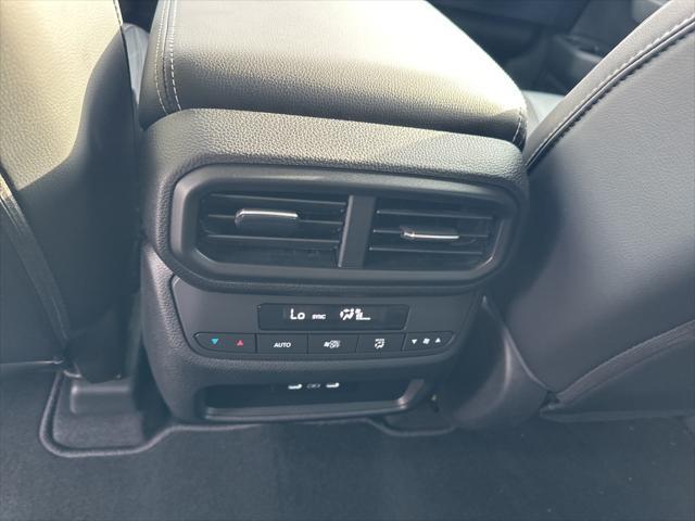 new 2025 Honda Pilot car, priced at $45,405