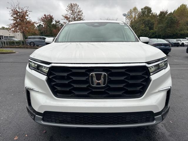 new 2025 Honda Pilot car, priced at $42,840