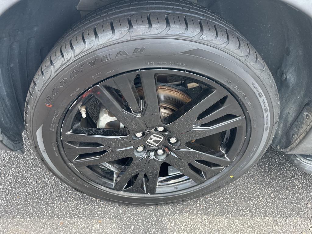 used 2022 Honda Pilot car, priced at $35,000
