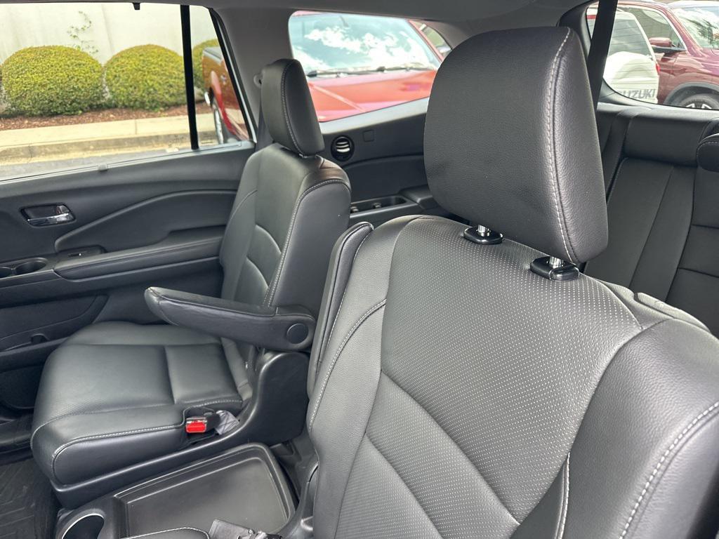 used 2022 Honda Pilot car, priced at $35,000