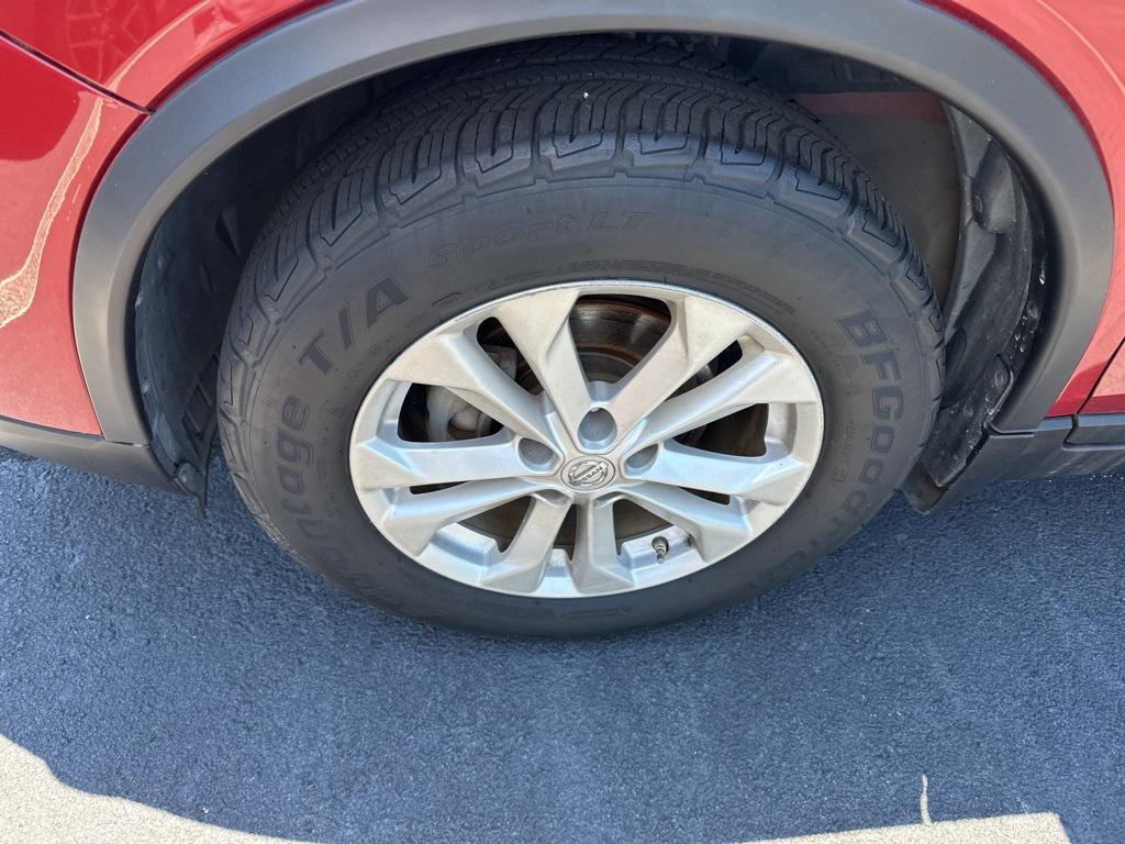 used 2016 Nissan Rogue car, priced at $10,889