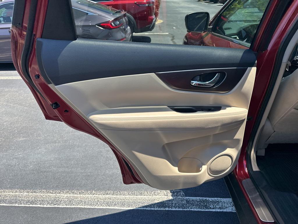 used 2016 Nissan Rogue car, priced at $10,889