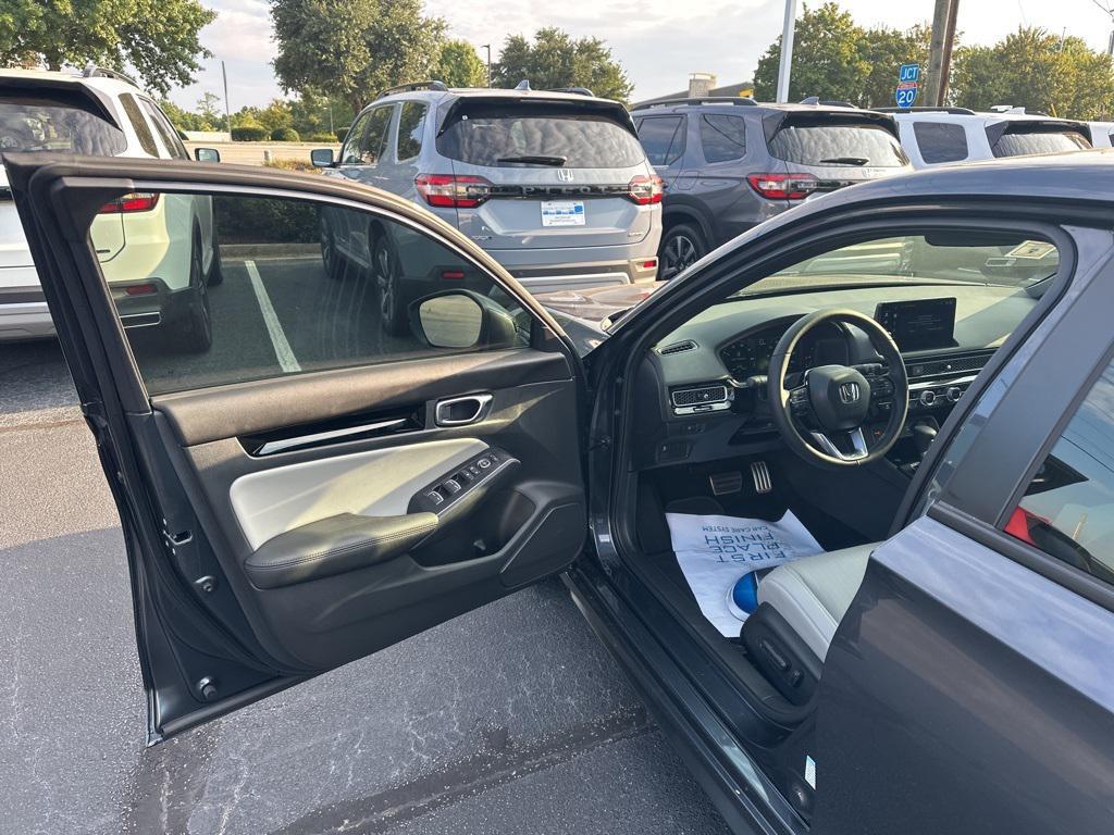 new 2026 Honda Civic Hybrid car, priced at $32,684