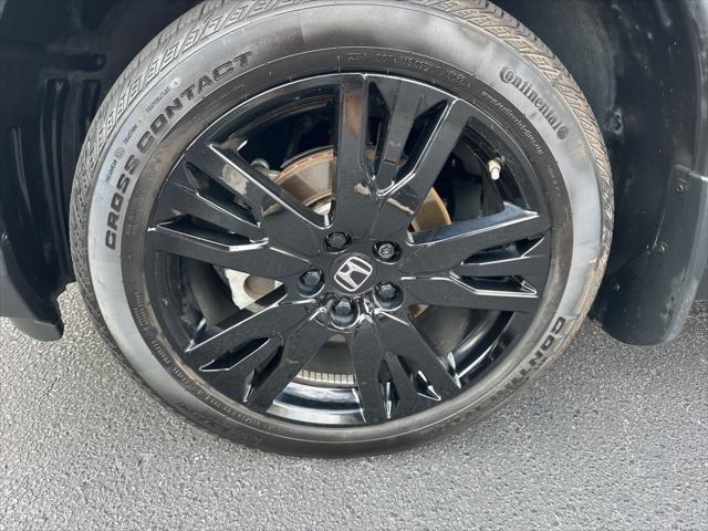 used 2022 Honda Pilot car, priced at $28,000