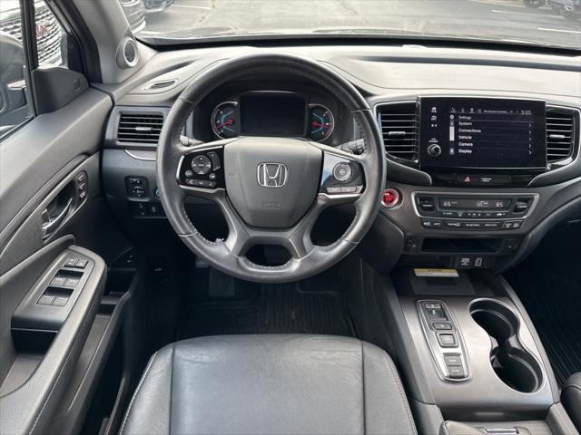 used 2022 Honda Pilot car, priced at $28,000