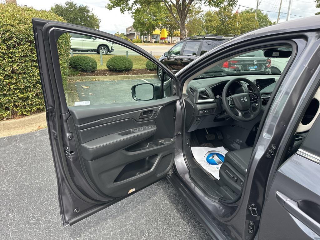 new 2026 Honda Odyssey car, priced at $41,753