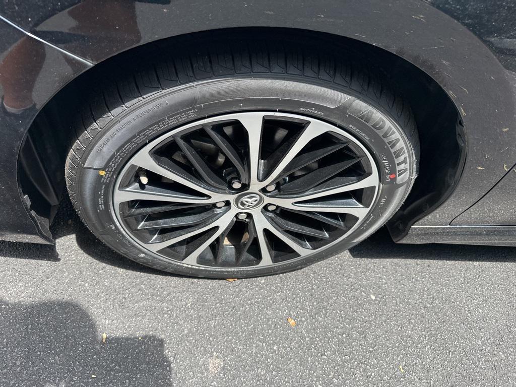 used 2019 Toyota Camry car, priced at $19,689