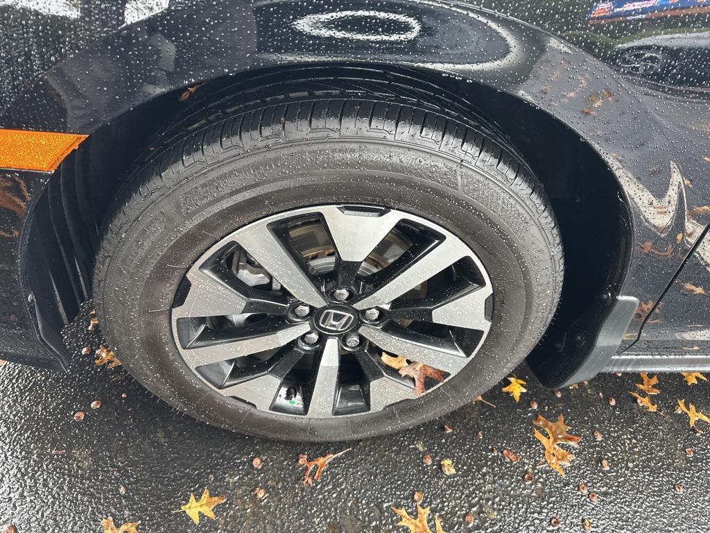 used 2025 Honda Odyssey car, priced at $39,000