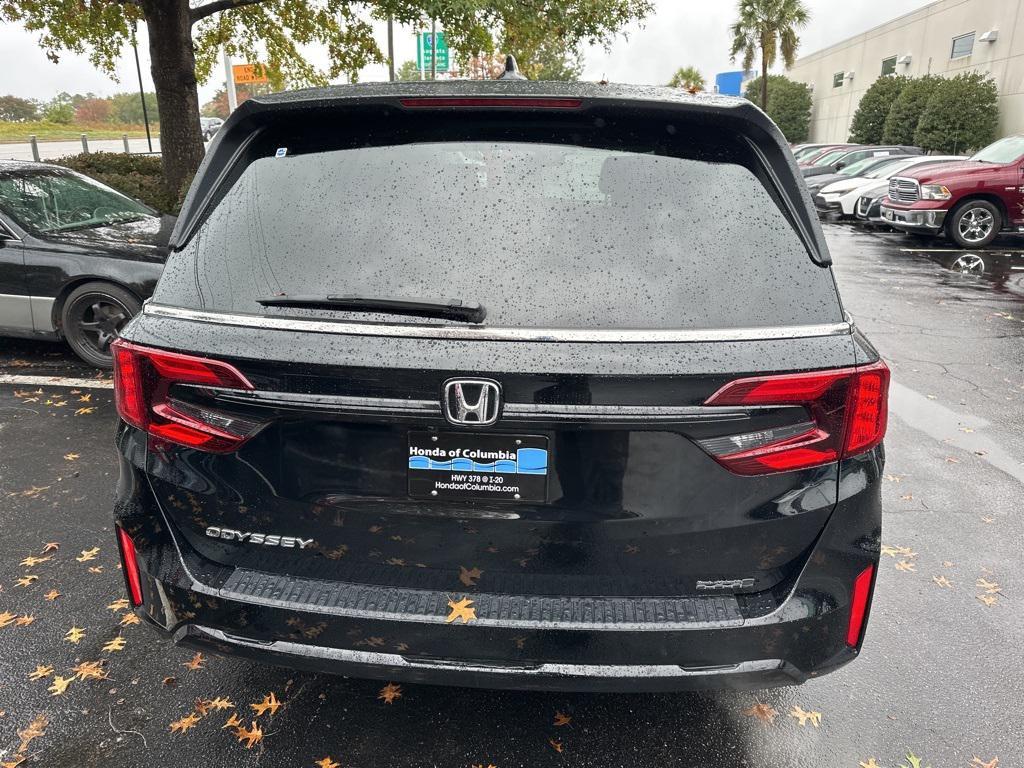 used 2025 Honda Odyssey car, priced at $39,000