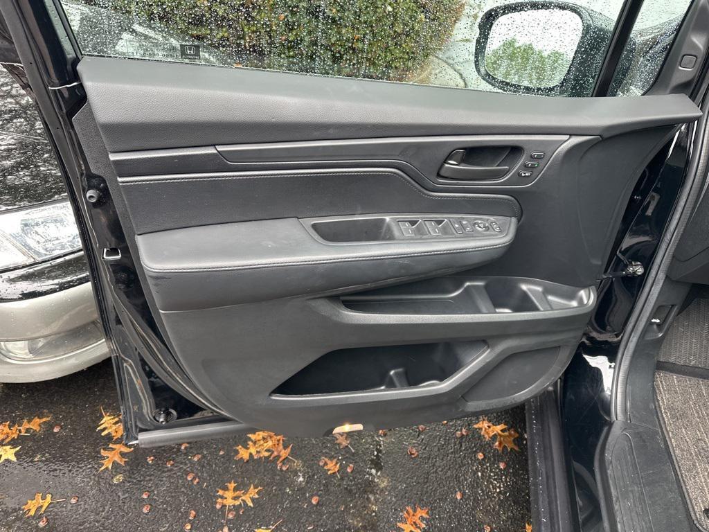 used 2025 Honda Odyssey car, priced at $39,000