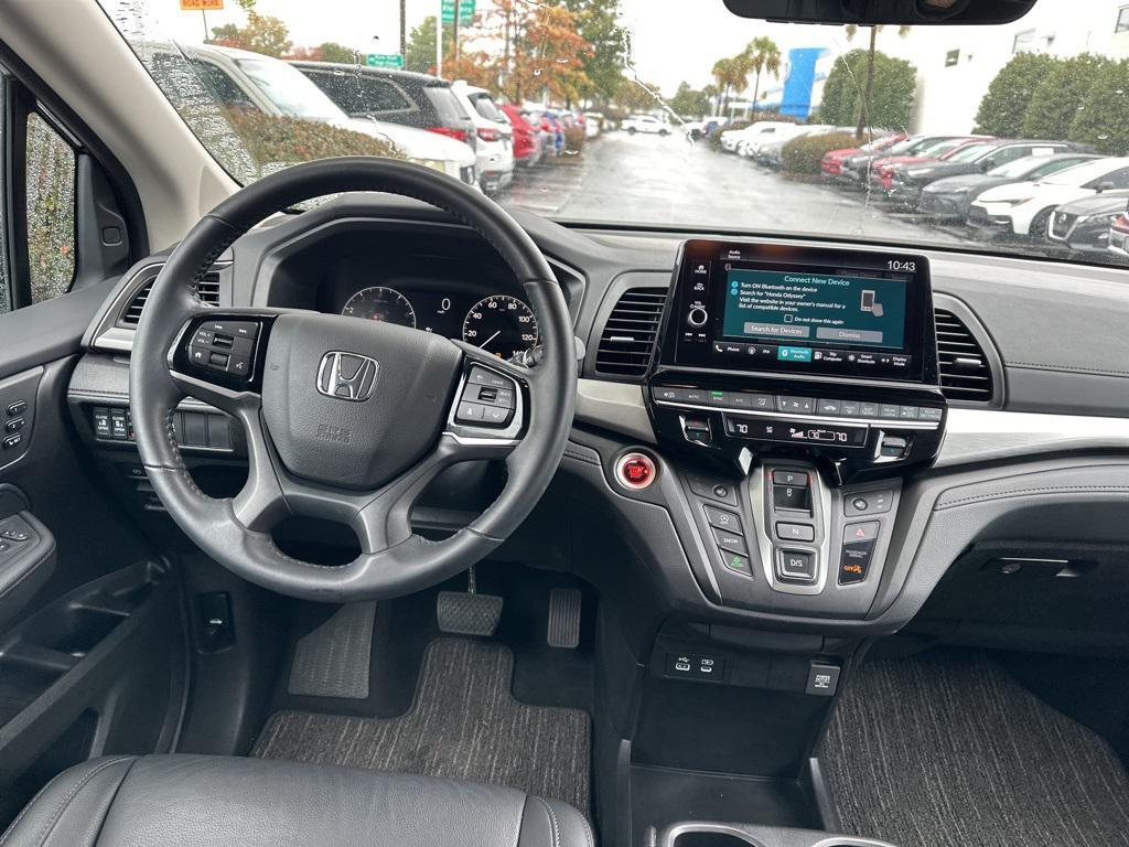 used 2025 Honda Odyssey car, priced at $39,000