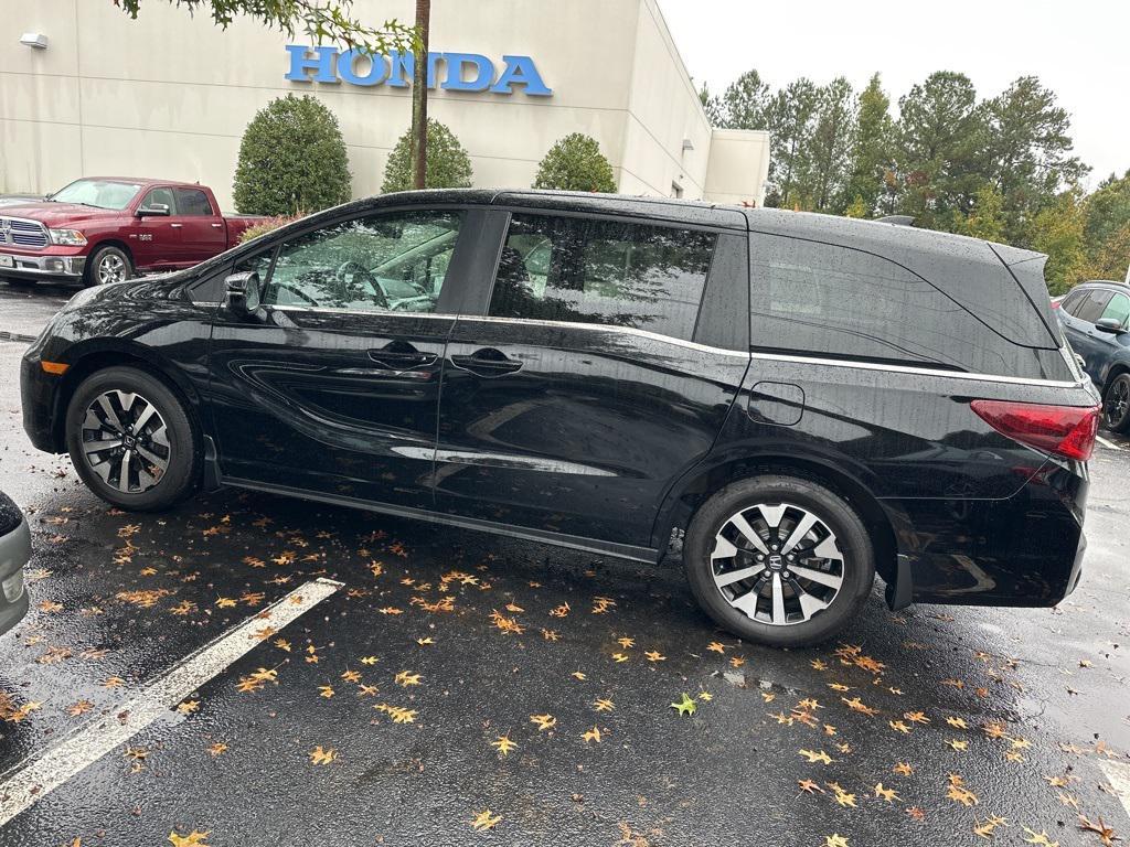 used 2025 Honda Odyssey car, priced at $39,000