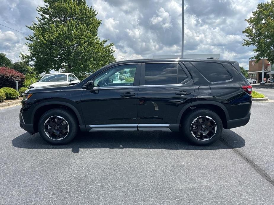 new 2025 Honda Pilot car, priced at $46,695