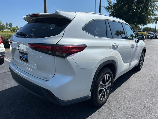 used 2021 Toyota Highlander car, priced at $30,000