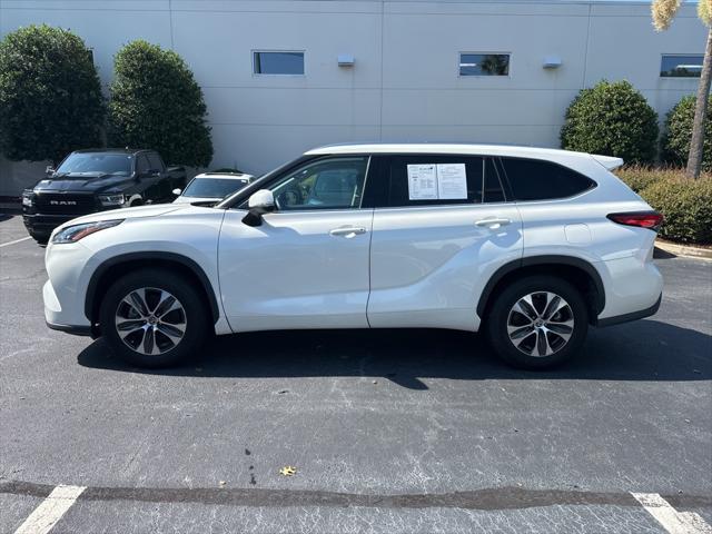 used 2021 Toyota Highlander car, priced at $30,000