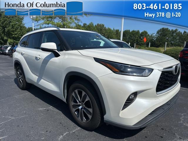 used 2021 Toyota Highlander car, priced at $30,000