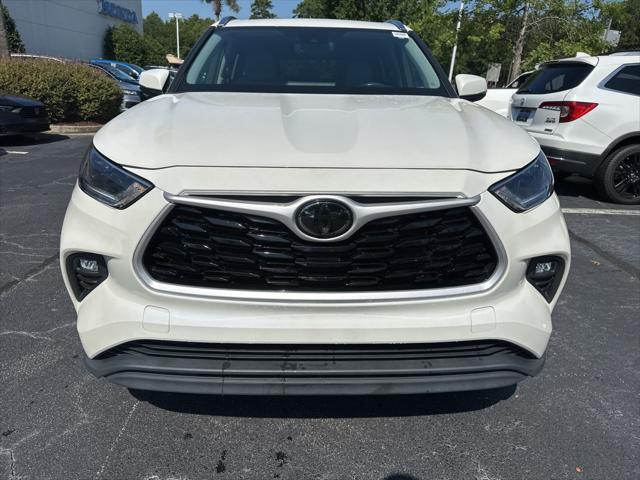 used 2021 Toyota Highlander car, priced at $30,000
