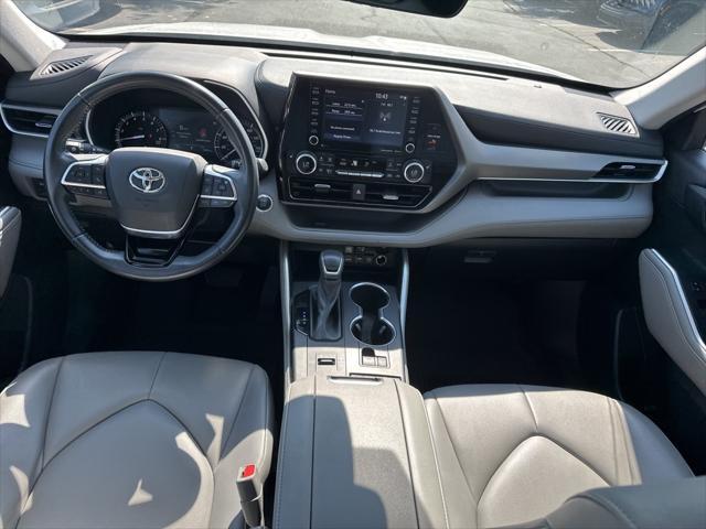 used 2021 Toyota Highlander car, priced at $30,000