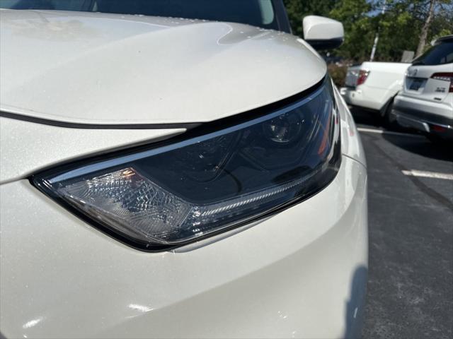 used 2021 Toyota Highlander car, priced at $30,000