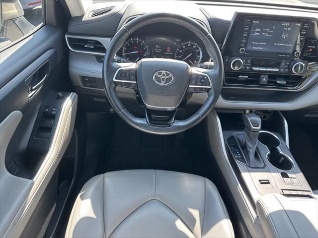 used 2021 Toyota Highlander car, priced at $30,000