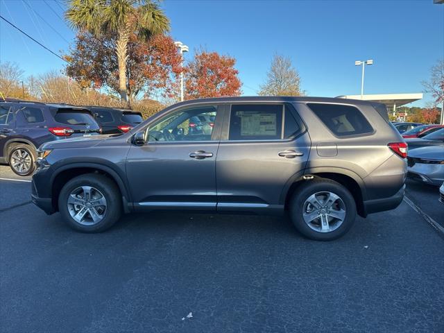 new 2025 Honda Pilot car, priced at $43,313