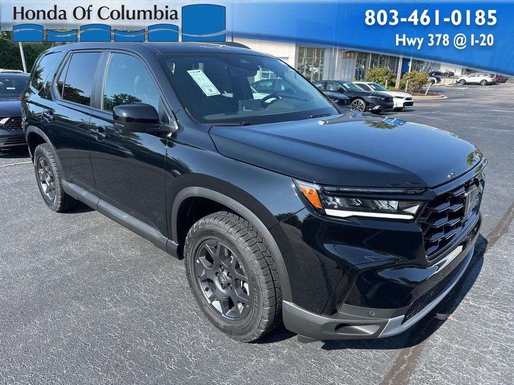 new 2025 Honda Pilot car, priced at $48,902