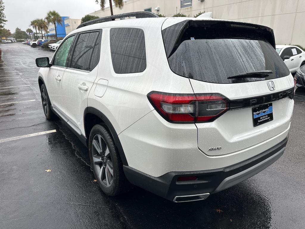 used 2023 Honda Pilot car, priced at $40,000