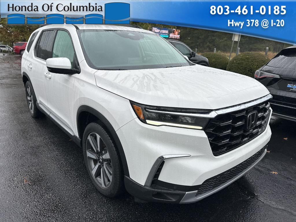 used 2023 Honda Pilot car, priced at $41,000