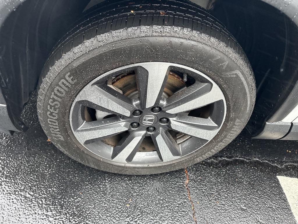 used 2023 Honda Pilot car, priced at $40,000