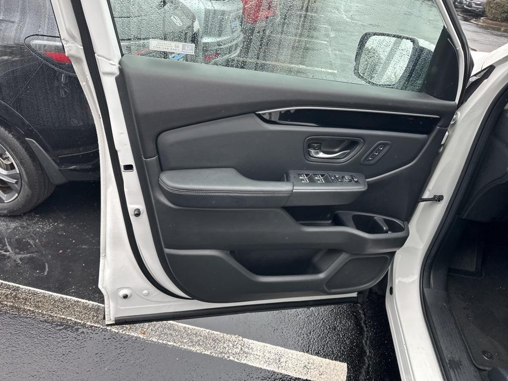 used 2023 Honda Pilot car, priced at $40,000