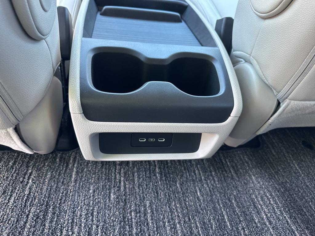 new 2026 Honda Odyssey car, priced at $41,753