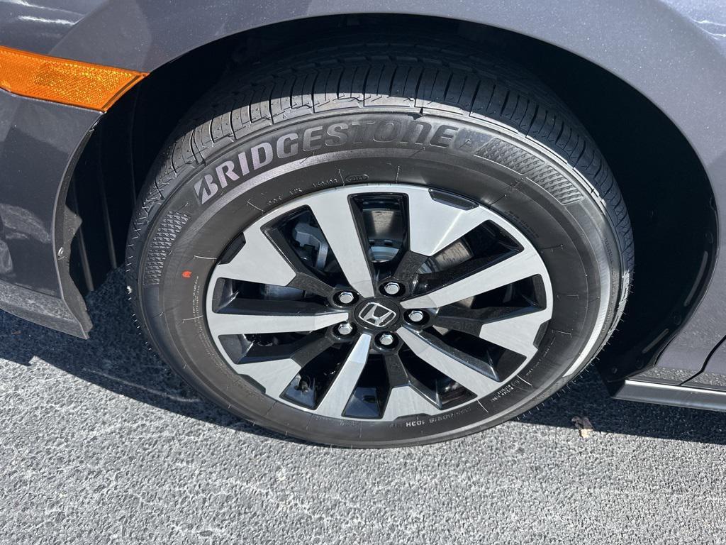 new 2026 Honda Odyssey car, priced at $41,753