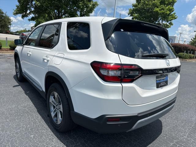 new 2025 Honda Pilot car, priced at $43,095