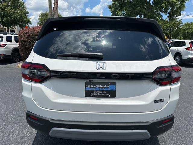 new 2025 Honda Pilot car, priced at $43,095