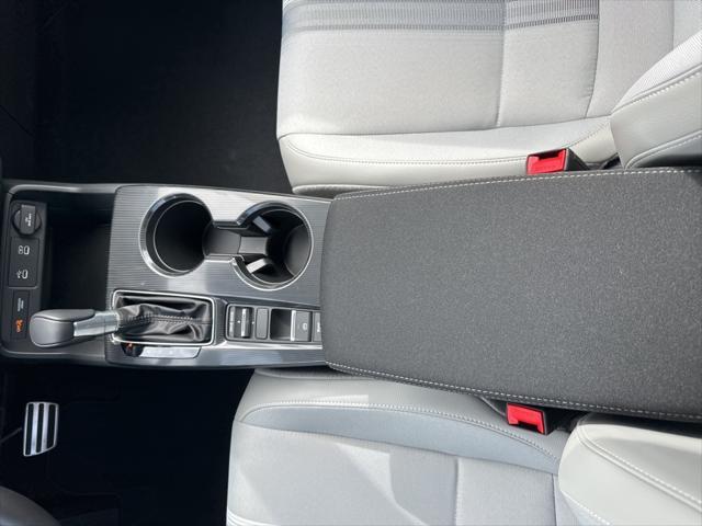 new 2025 Honda Civic Hybrid car, priced at $30,433