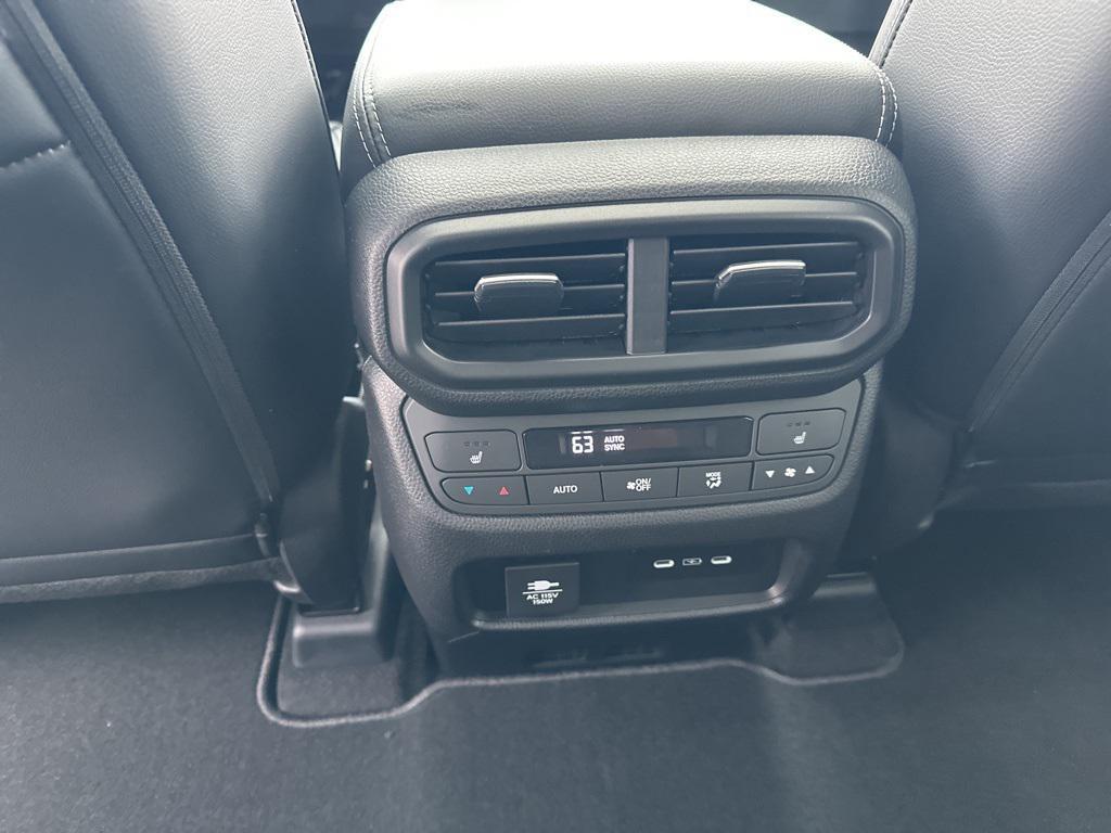 new 2025 Honda Pilot car, priced at $50,964