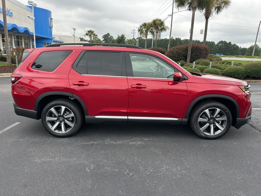 new 2025 Honda Pilot car, priced at $50,964