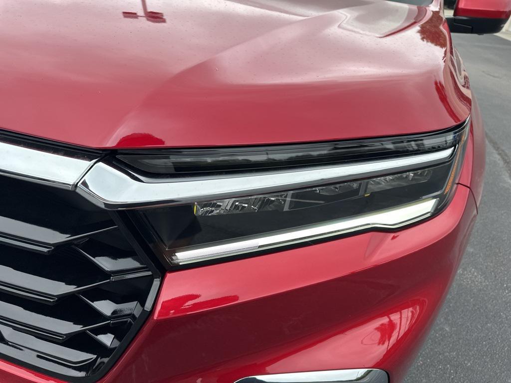 new 2025 Honda Pilot car, priced at $50,964