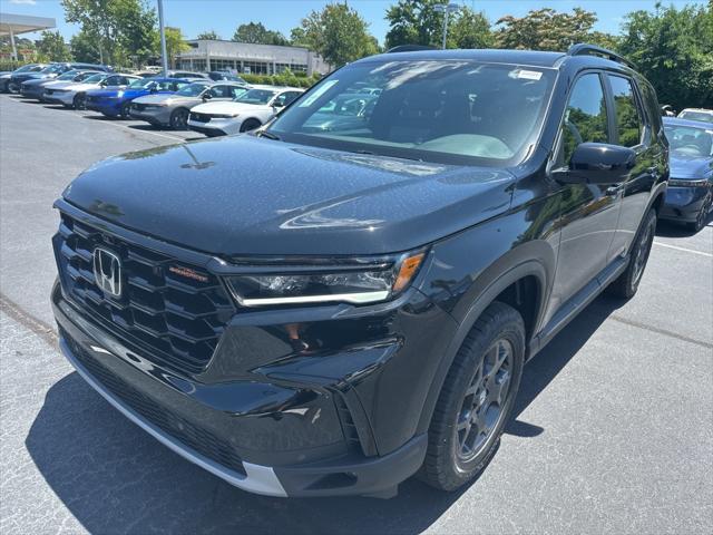 new 2025 Honda Pilot car, priced at $47,903